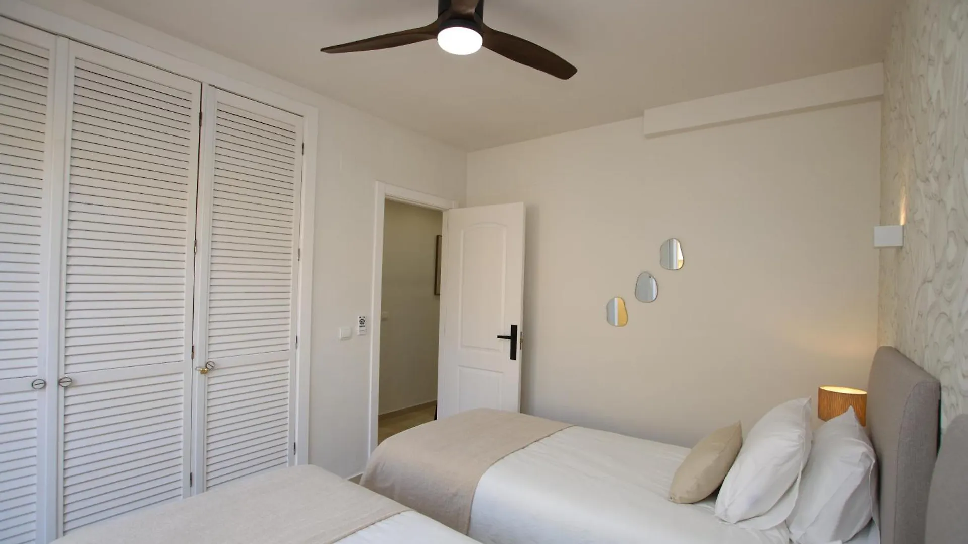 Apartment Luxe Appartement In Mijas Met Zeezicht & Zwembad Sitio de Calahonda