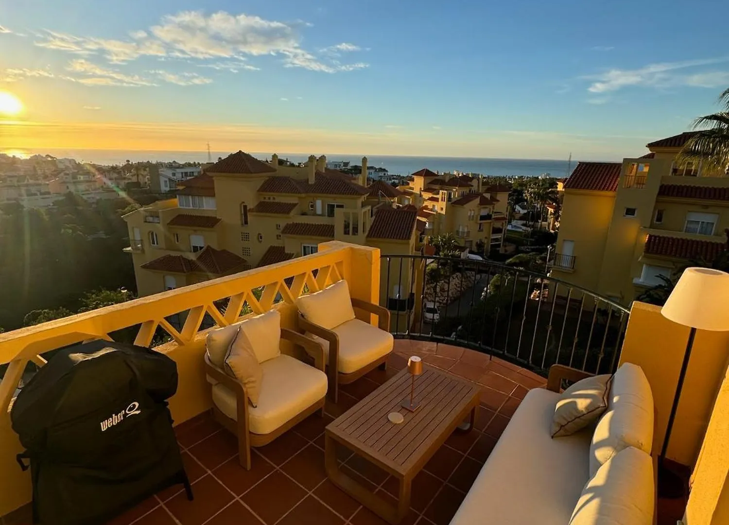 Luxe Appartement In Mijas Met Zeezicht & Zwembad Sitio de Calahonda